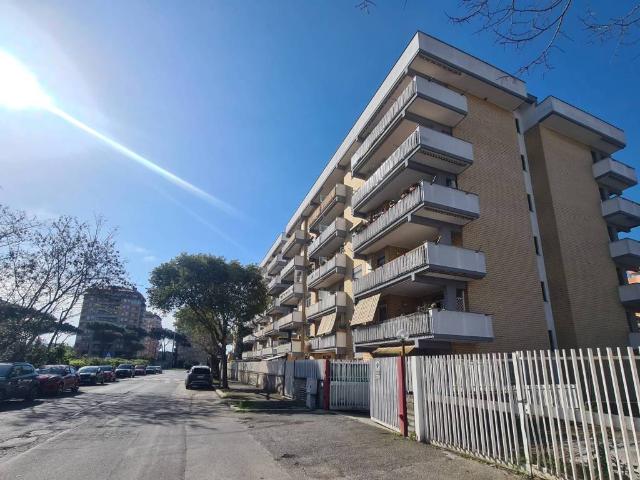 Appartamento in vendita a Pomezia RM