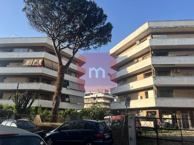 Appartamento in vendita a Pomezia RM