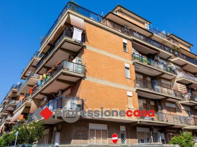 Appartamento in vendita a Pomezia RM