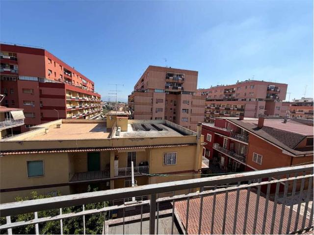 Appartamento in vendita a Pomezia RM