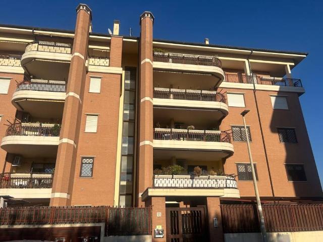 Appartamento in vendita a Pomezia RM