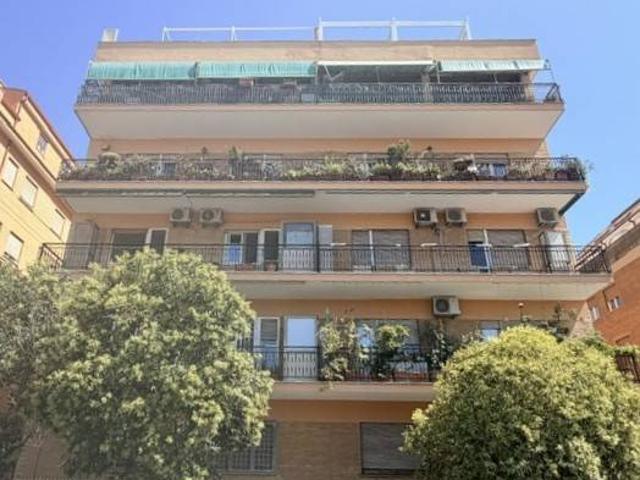 Appartamento in vendita a Pomezia RM