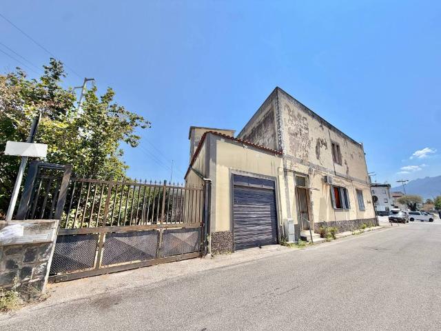 Appartamento in vendita a Pompei NA