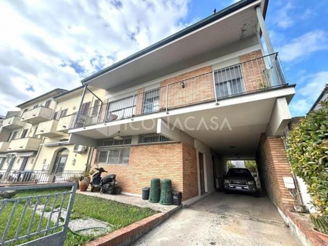 Appartamento in vendita a Ponsacco 200 mq Rif: 1356692