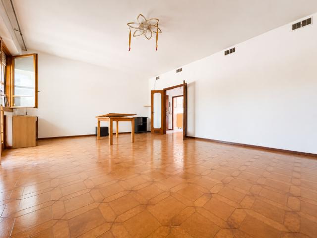 Appartamento in vendita a Pontedera 120 mq Rif: 1418848