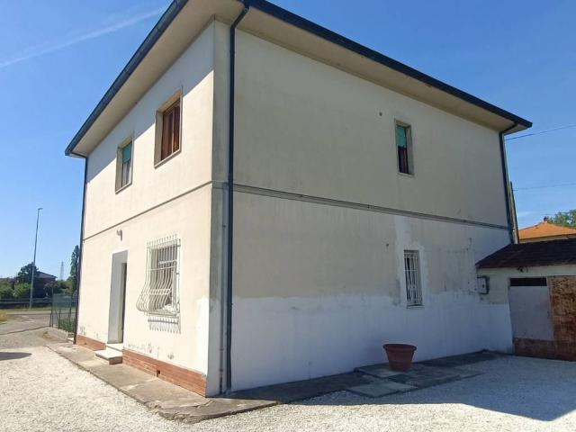 Appartamento in vendita a Pontedera PI