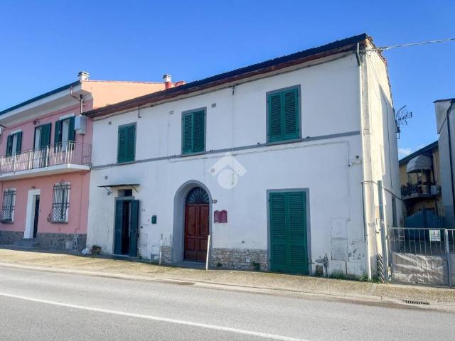 Appartamento in vendita a Pontedera PI
