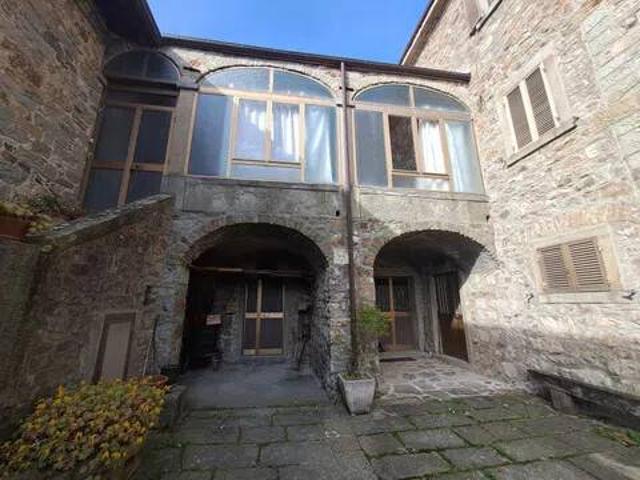 Appartamento in vendita a Pontremoli MS