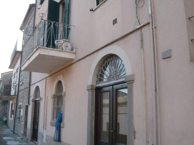Appartamento in vendita a Pontremoli MS