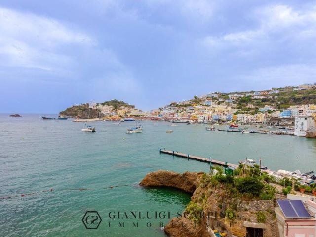 Appartamento in vendita a Ponza LT