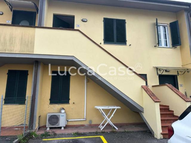 Appartamento in vendita a Porcari LU