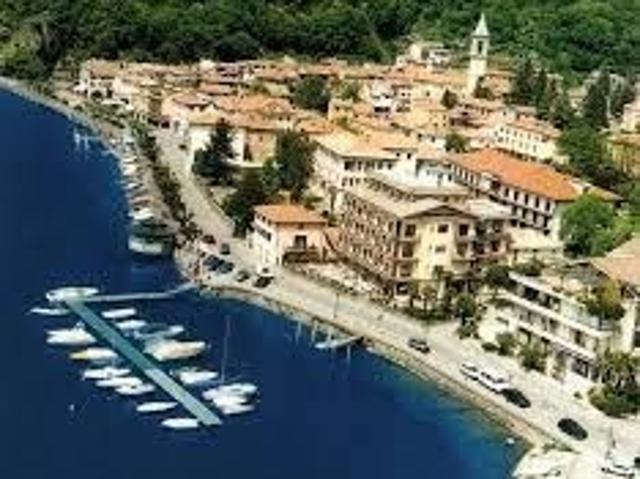 Appartamento in vendita a Porlezza