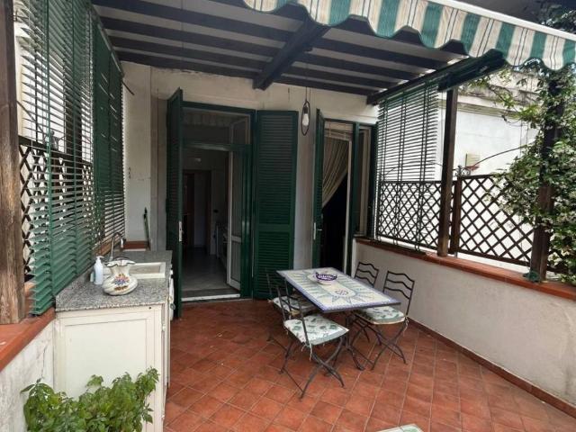 Appartamento in vendita a Portici NA