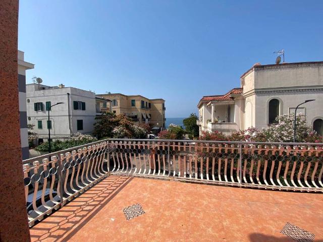 Appartamento in vendita a Portici NA