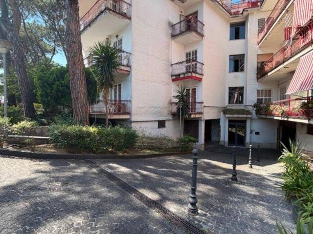 Appartamento in vendita a Portici NA