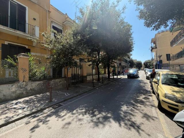 Appartamento in vendita a Portici NA