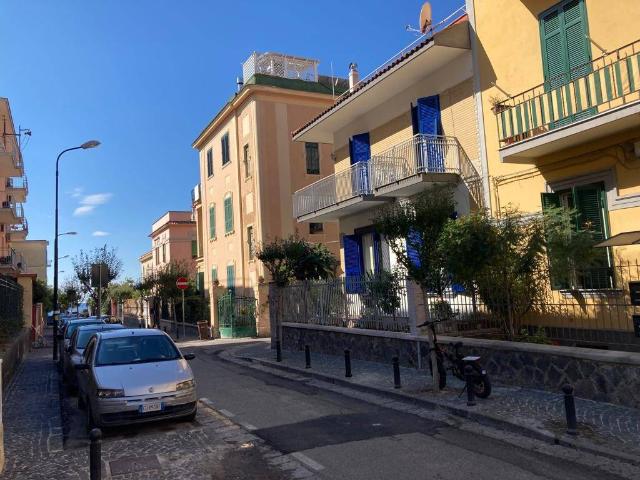 Appartamento in vendita a Portici NA