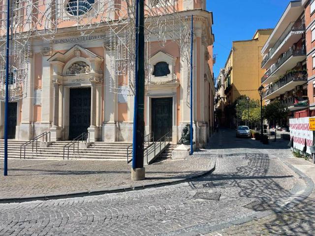 Appartamento in vendita a Portici NA