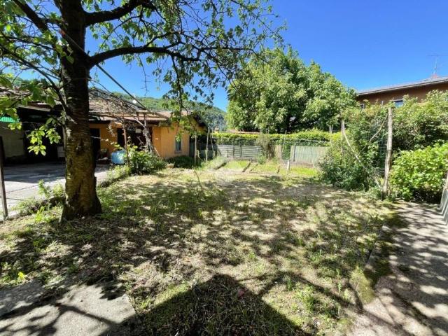 Appartamento in vendita a Porto Ceresio VA