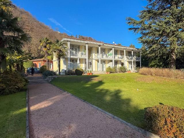 Appartamento in vendita a Porto Ceresio VA