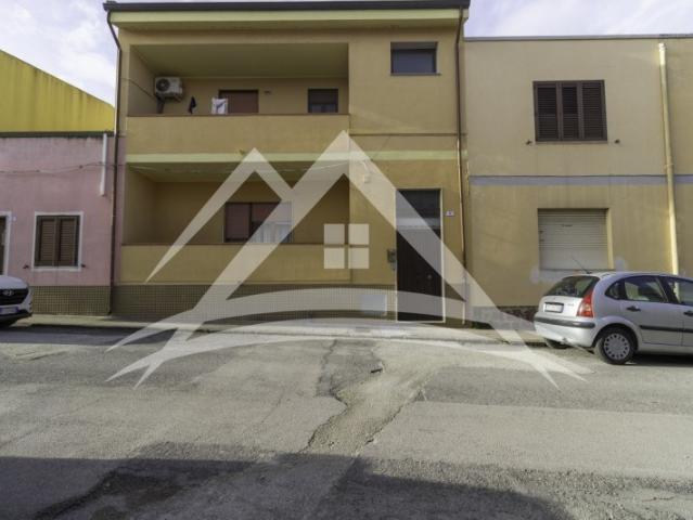 Appartamento in vendita a Porto Torres via Mascagni, 18