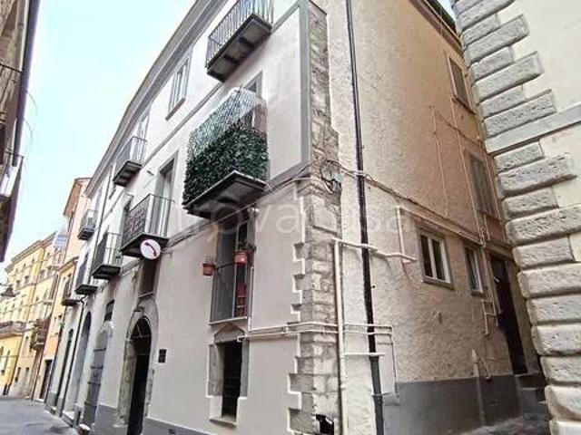Appartamento in vendita a Potenza via Cesare Battisti, 21