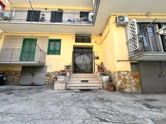 Appartamento in vendita a Pozzuoli NA