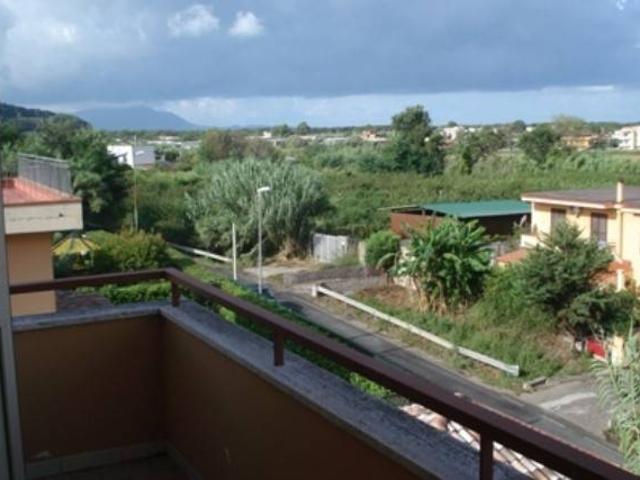 Appartamento in vendita a Pozzuoli NA