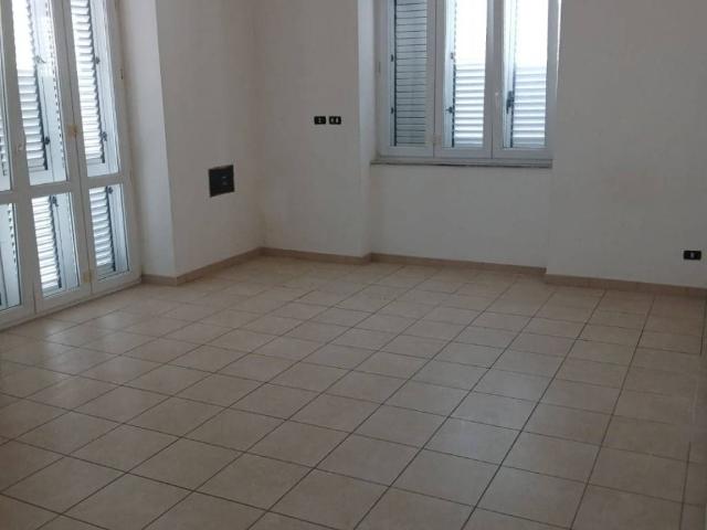 Appartamento in vendita a Pozzuoli NA