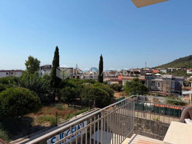 Appartamento in vendita a Pozzuoli NA