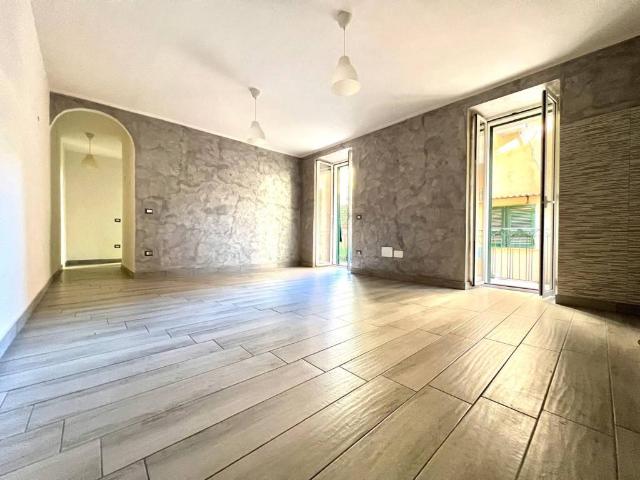 Appartamento in vendita a Pozzuoli NA