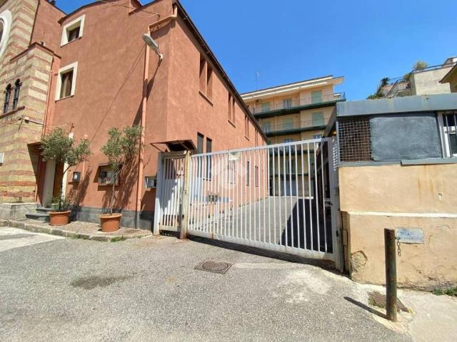 Appartamento in vendita a Pozzuoli NA