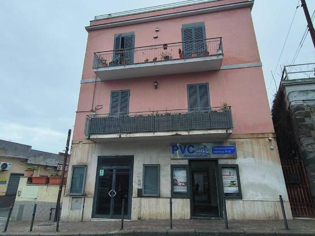 Appartamento in vendita a Pozzuoli NA