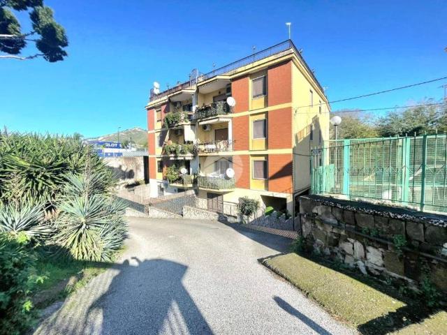 Appartamento in vendita a Pozzuoli NA