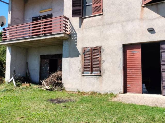 Appartamento in vendita a Pozzaglia Sabina RI