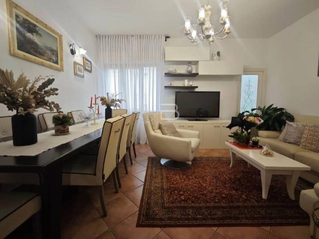 Appartamento in vendita a Pozzi, Seravezza