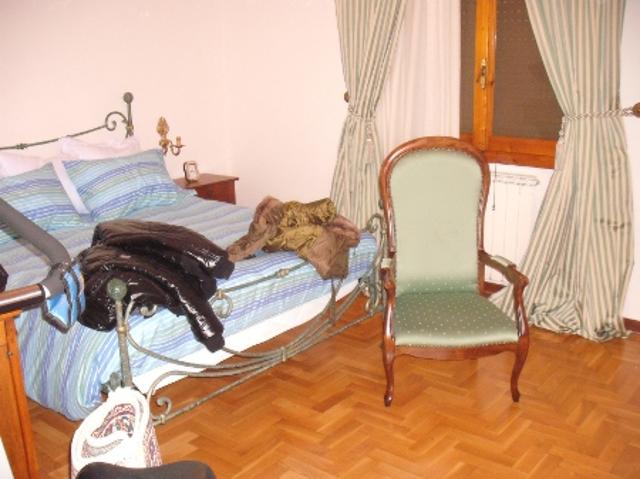 APPARTAMENTO in VENDITA a PRATO di 5 vani