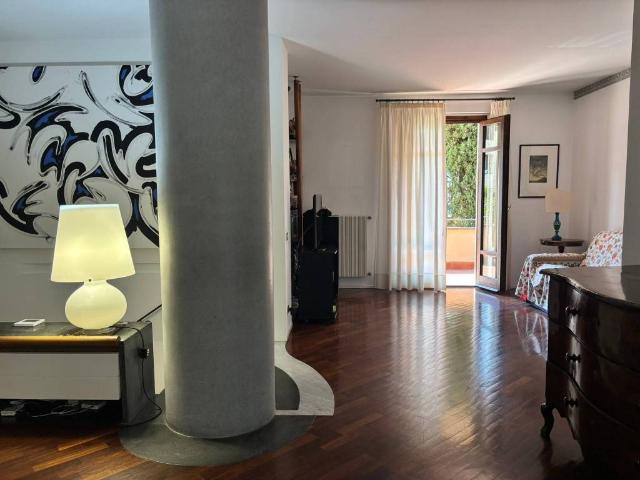 Appartamento in vendita a Prato PO