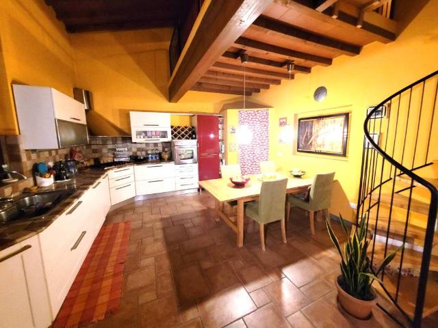 Appartamento in vendita a Prato PO