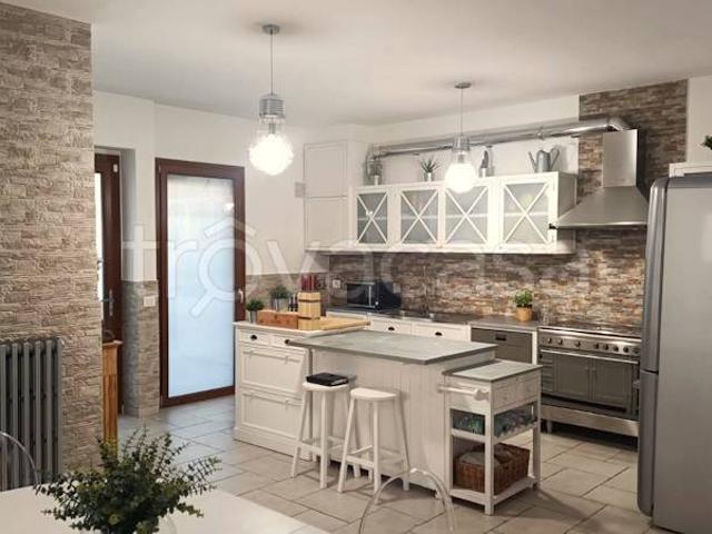Appartamento in vendita a Prato via delle Sacca, 92, Santa Lucia