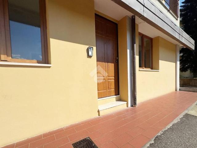 Appartamento in vendita a Prato via lorenzo valla, 10, Mezzana