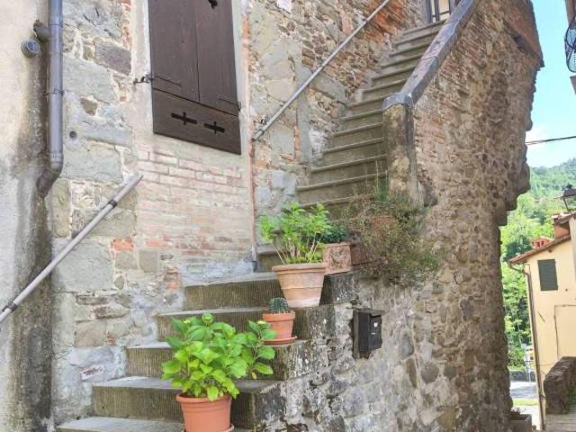 Appartamento in vendita a Pratovecchio Stia via Borgovecchio, 39