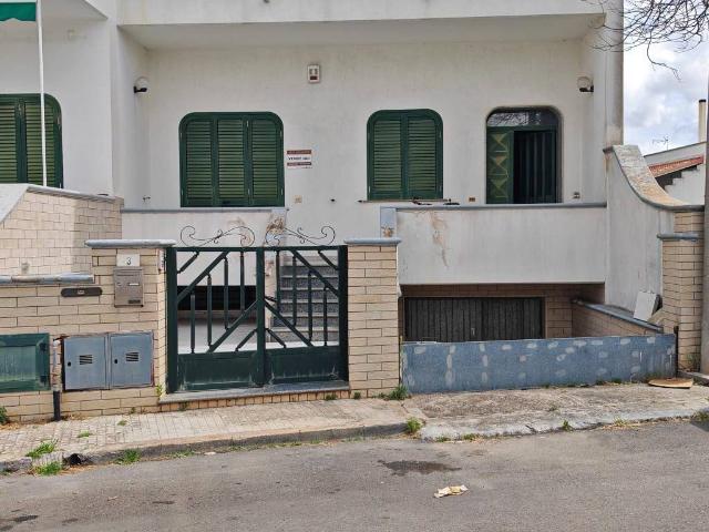 Appartamento in vendita a Presicce Acquarica LE