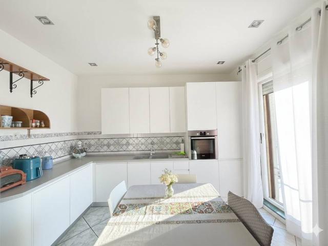 Appartamento in vendita a Quarto NA