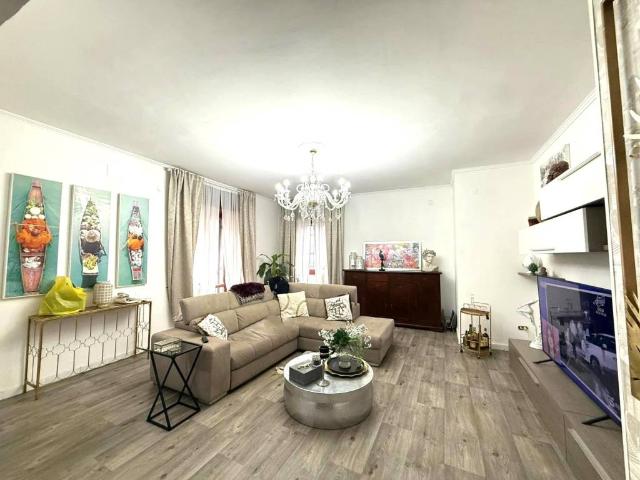 Appartamento in vendita a Quarto NA