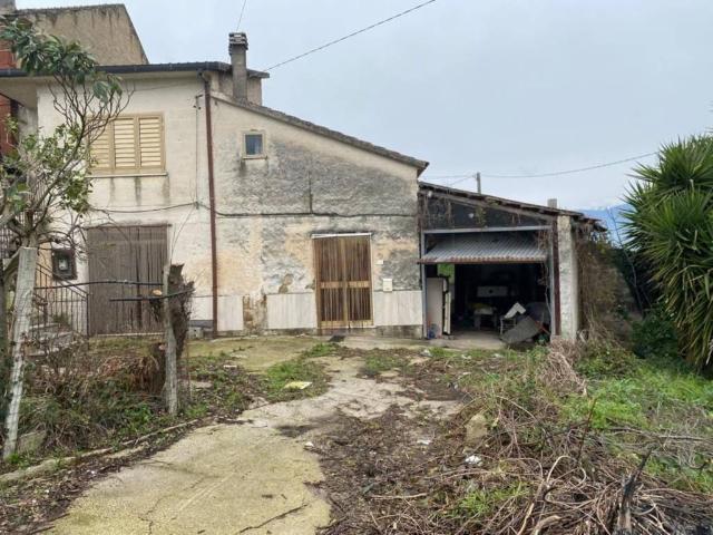 Appartamento in vendita a Ruviano CE
