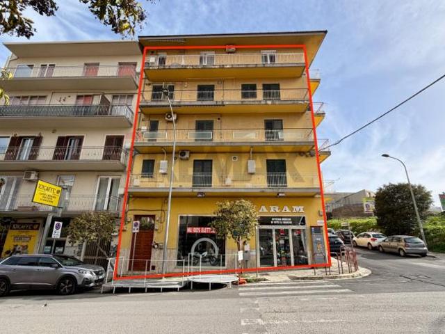 Appartamento in vendita a Ragusa, Viale Europa