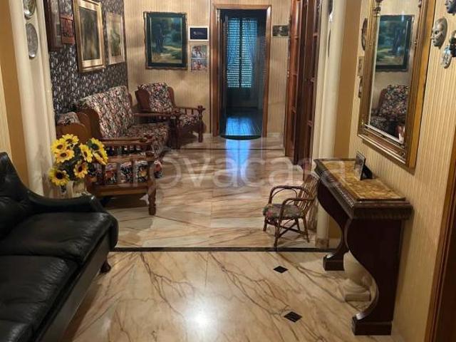 Appartamento in vendita a Ragusa, Centro città