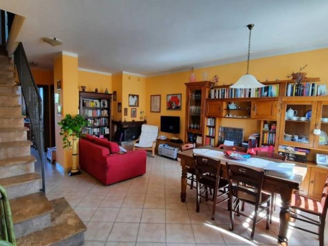 Appartamento in vendita a Rapolano Terme via e. Pulselli, 6