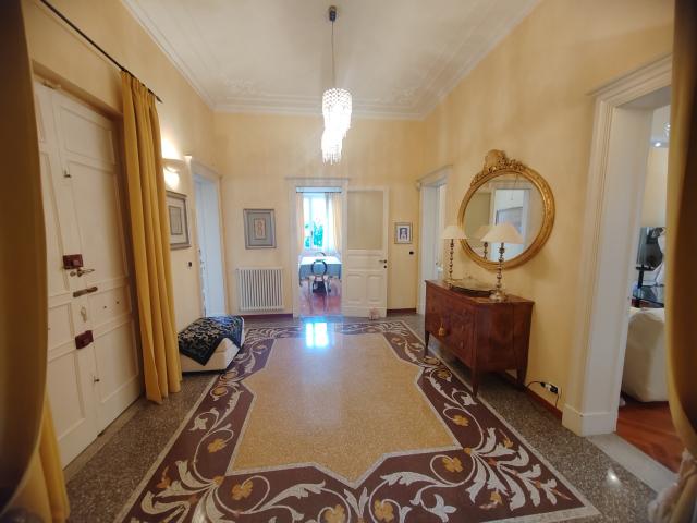 APPARTAMENTO in VENDITA a RAPALLO PORTO di 9 vani